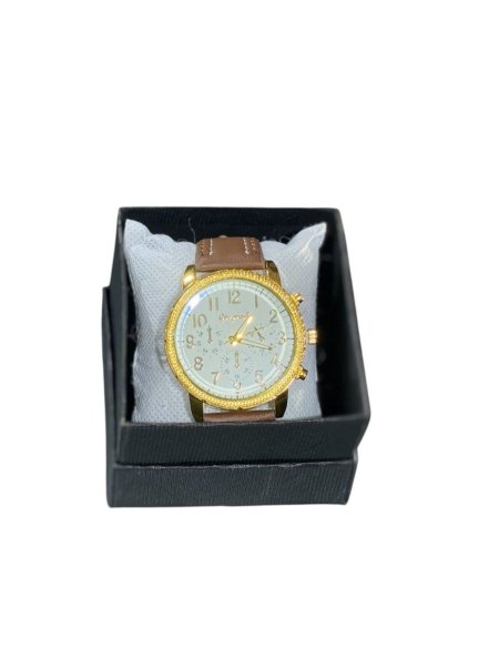 ساعة أنيقة وعملية⌚