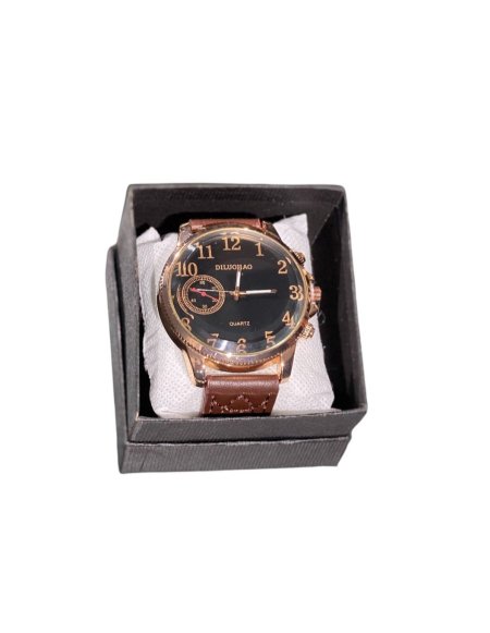 ساعة أنيقة وعملية⌚