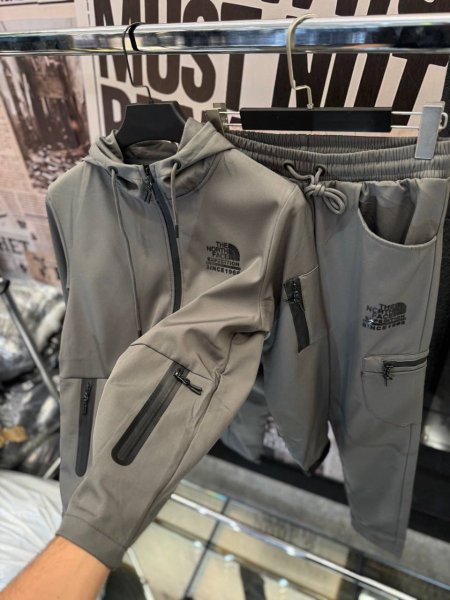 ترنغ 𝐓𝐇𝐄 𝐍𝐎𝐑𝐓𝐇 𝐅𝐀𝐂𝐄💎